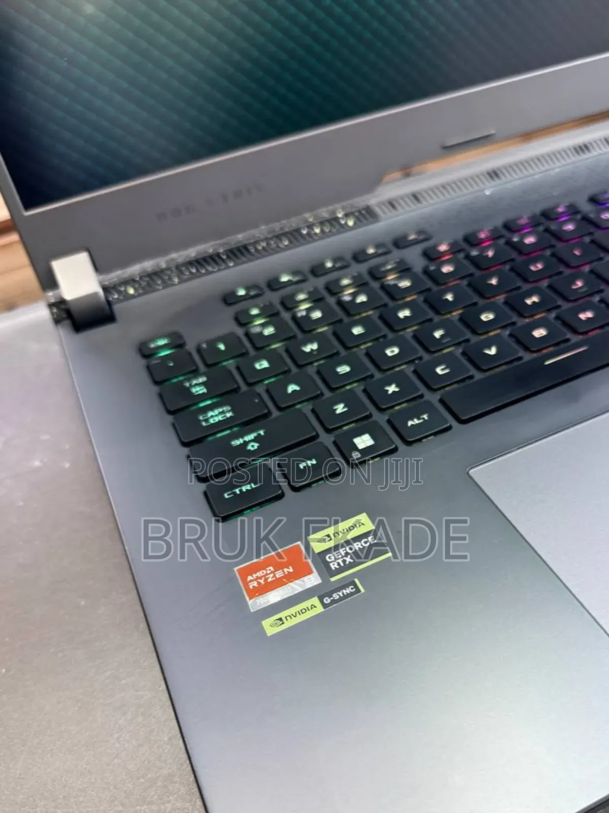New Laptop Asus G71G 16GB AMD Ryzen 9 SSD 1T