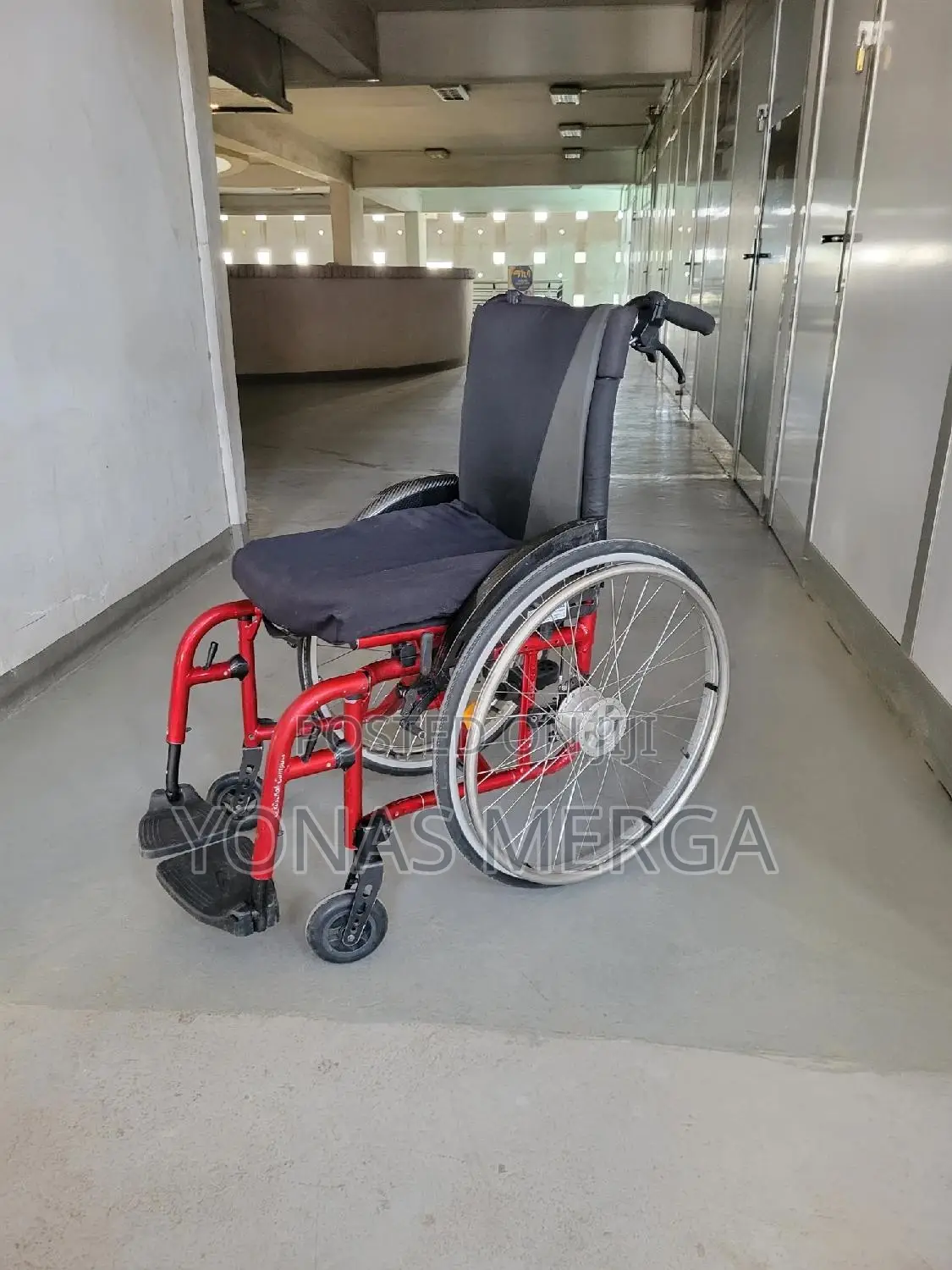 Wheelchair鬱曲wheelchair 16′′X18′′ Including Foam Cushion
