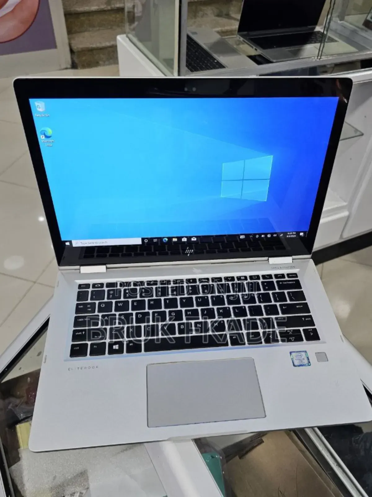 New Laptop HP EliteBook X360 1030 G2 8GB Intel Core I5 SSD 256GB