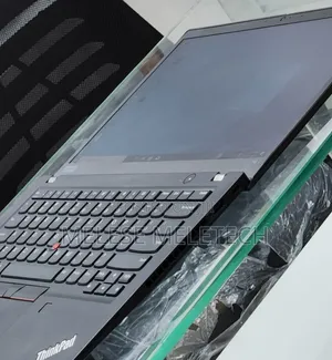 New Laptop Lenovo ThinkPad T495s 16GB AMD Ryzen 5 SSD 512GB