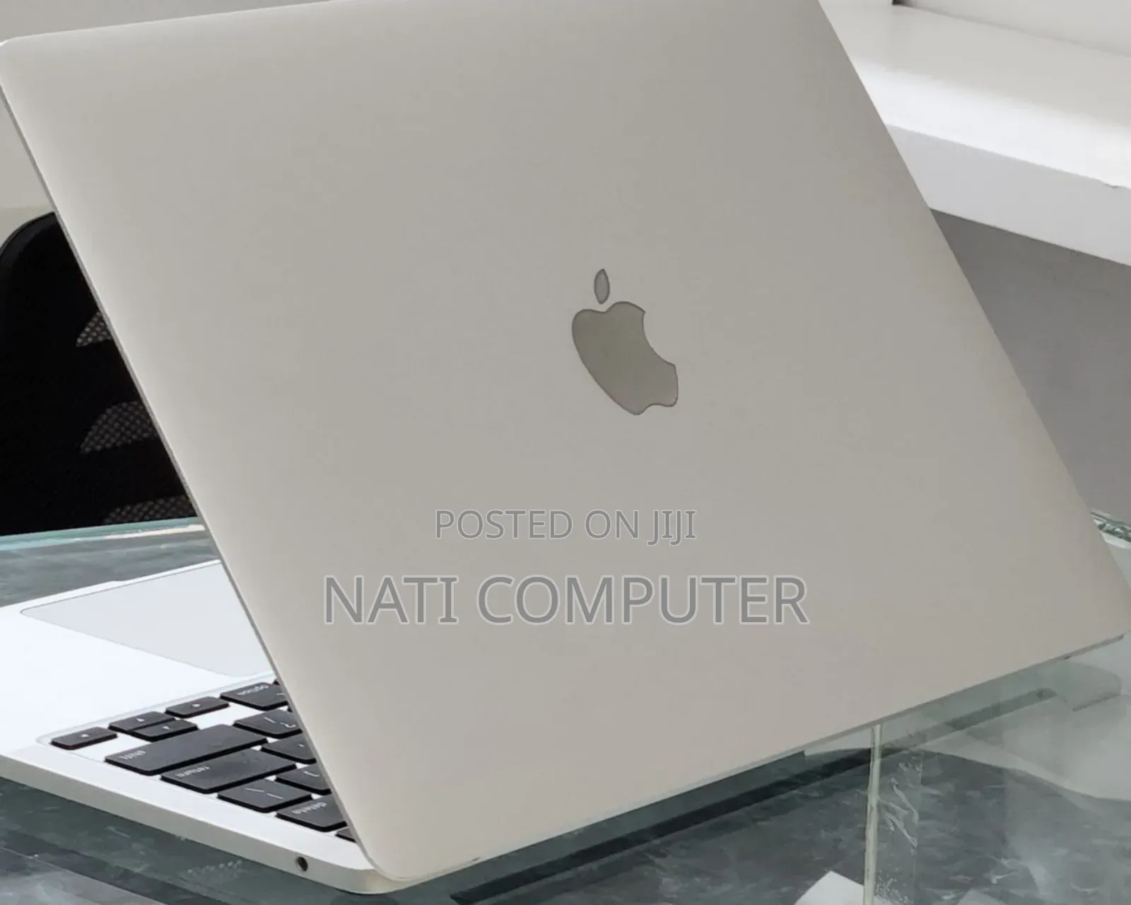 New Laptop Apple MacBook Pro M1 16GB Apple M1 Pro SSD 512GB