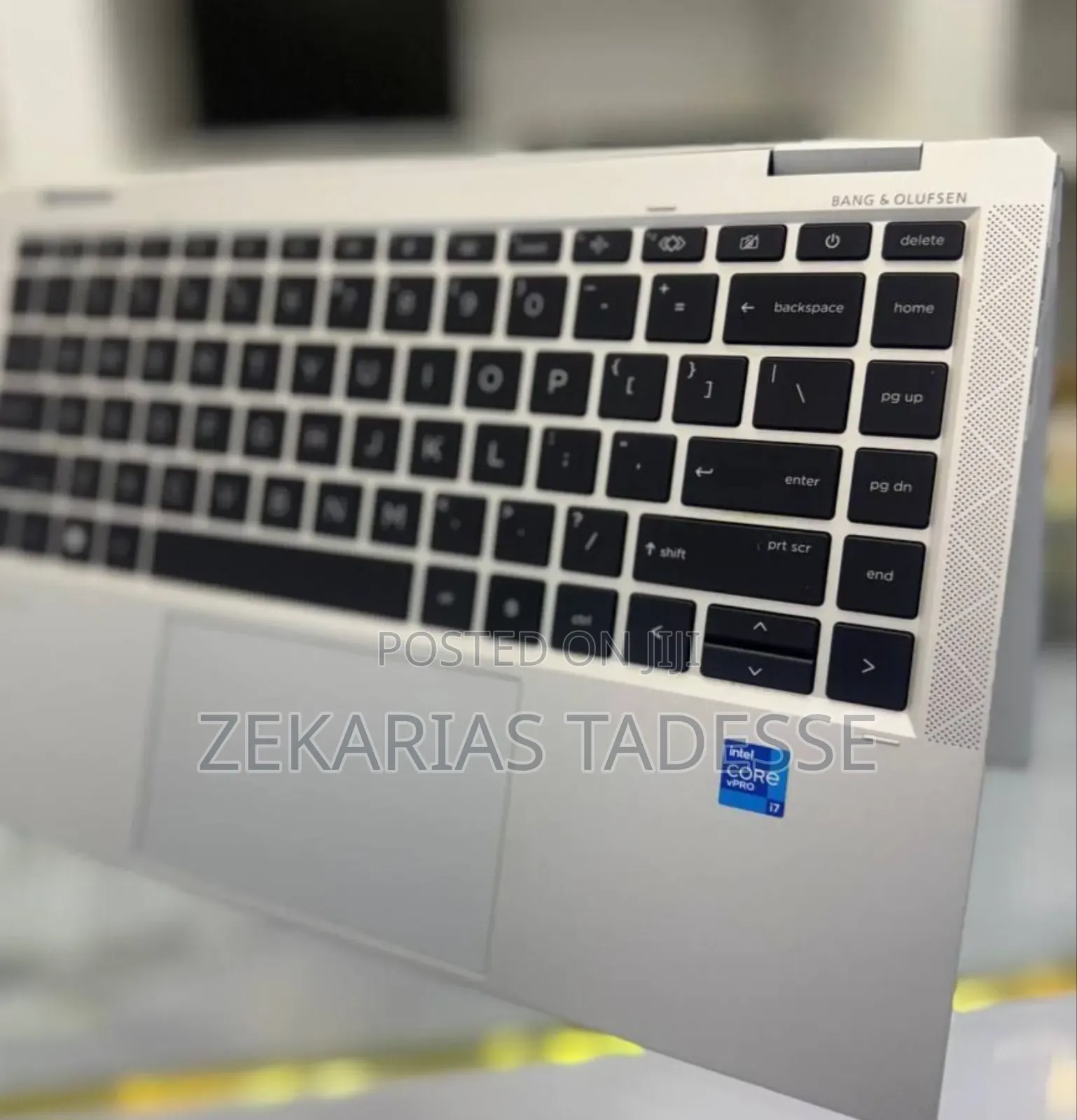 New Laptop HP EliteBook 1040 G8 16GB Intel Core I7 SSD 512GB