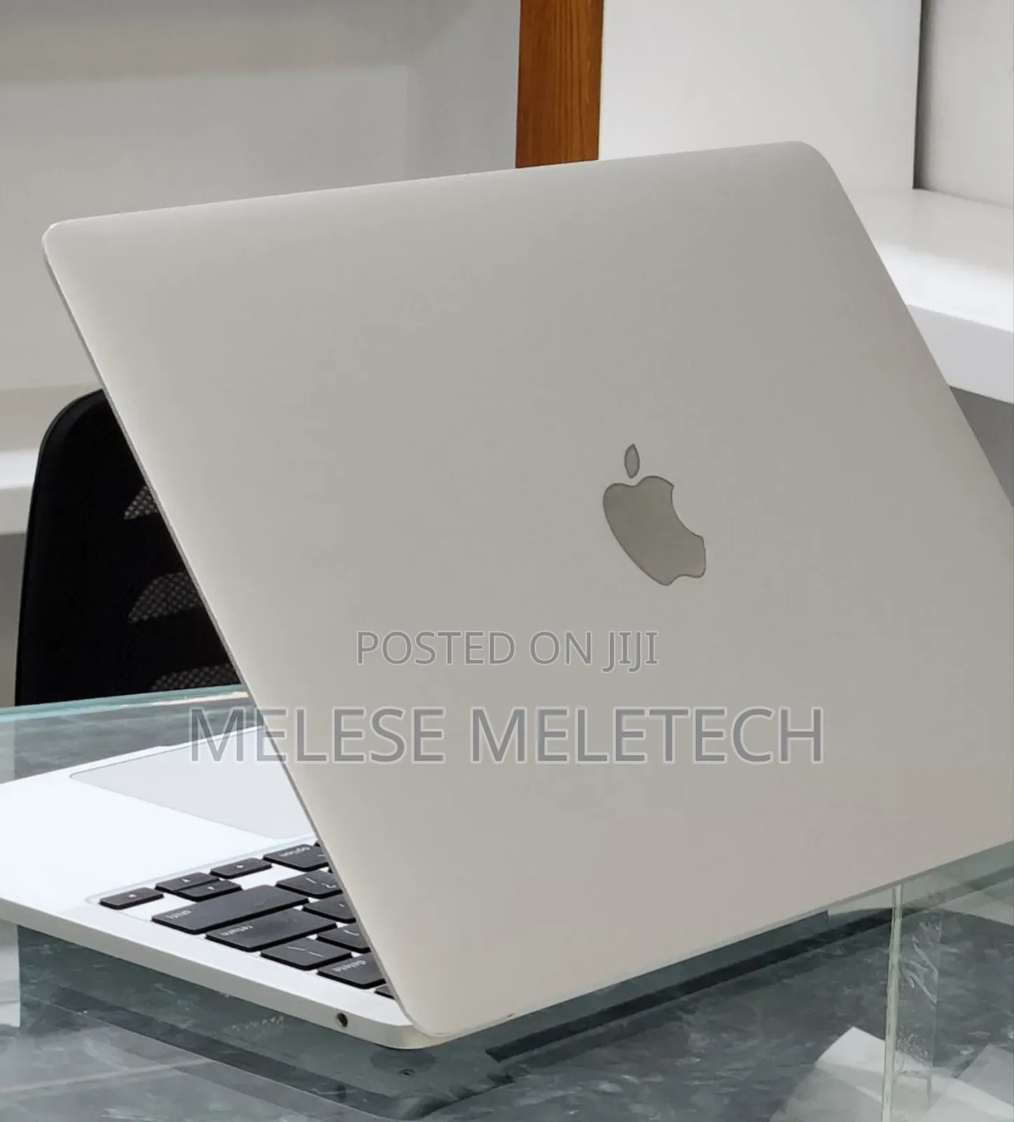 New Laptop Apple MacBook Pro 2021 M1 16GB Intel Core I5 SSD 512GB