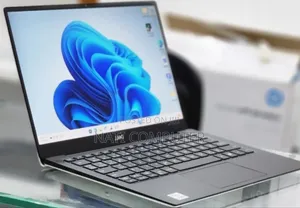 New Laptop Dell XPS 13 8GB Intel Core I7 SSD 512GB