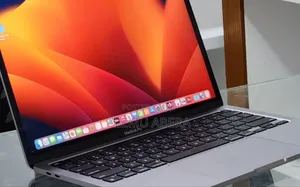 New Laptop Apple MacBook Pro 2022 M2 8GB Apple M2 SSD 256GB