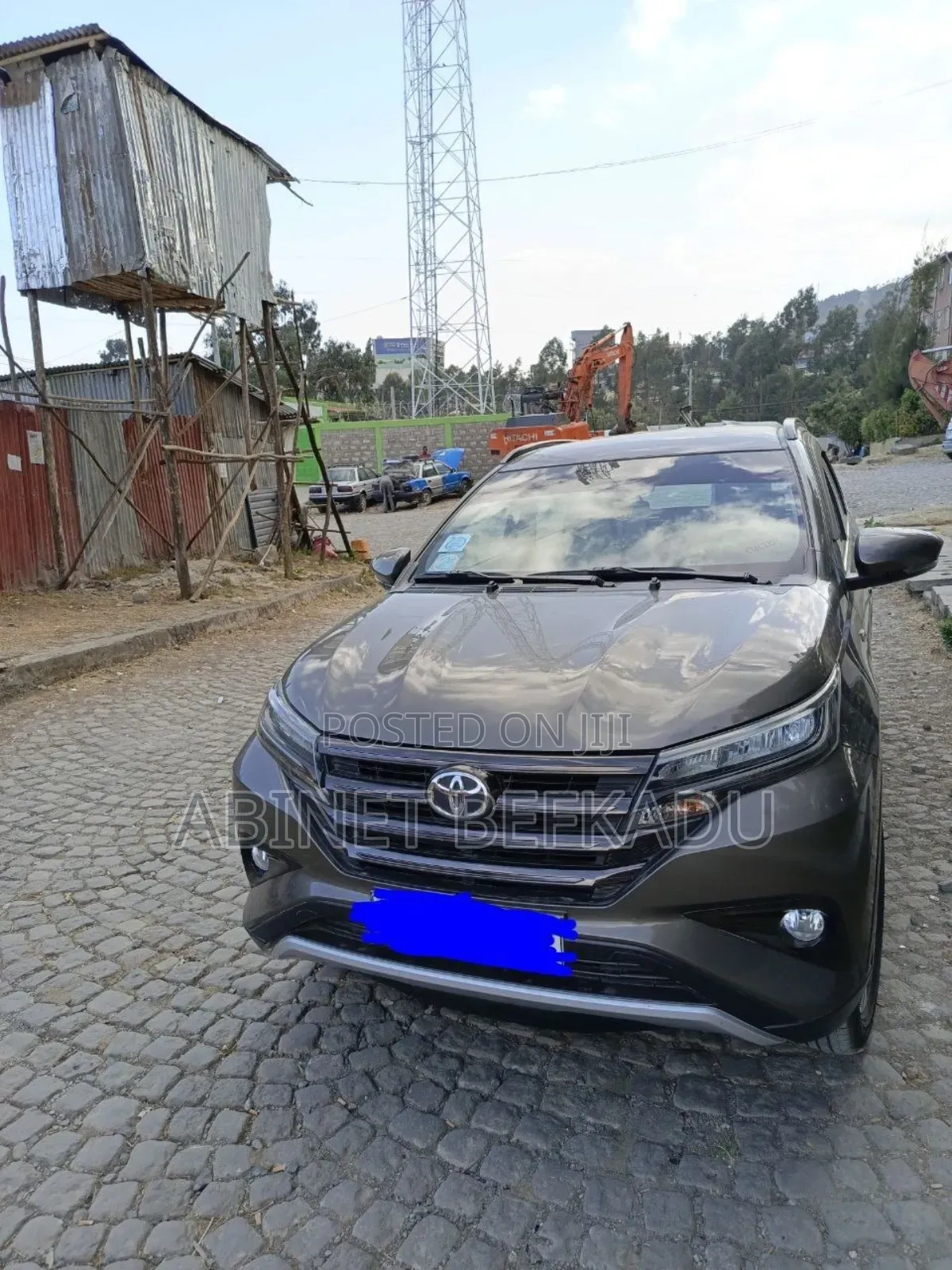 Toyota Rush 2023 Gold