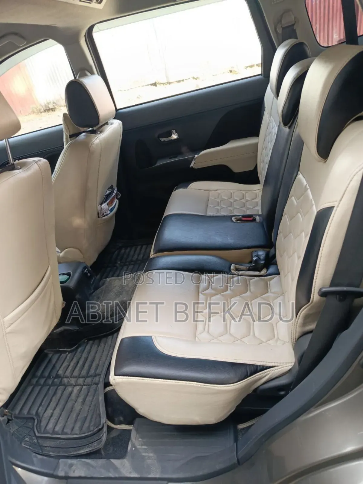 Toyota Rush 2023 Gold