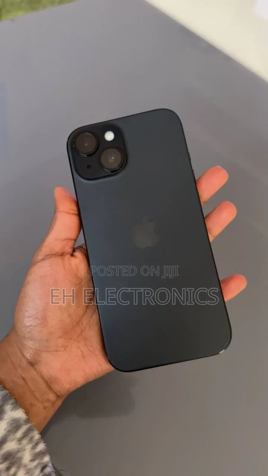 New Apple iPhone 15 256 GB Black