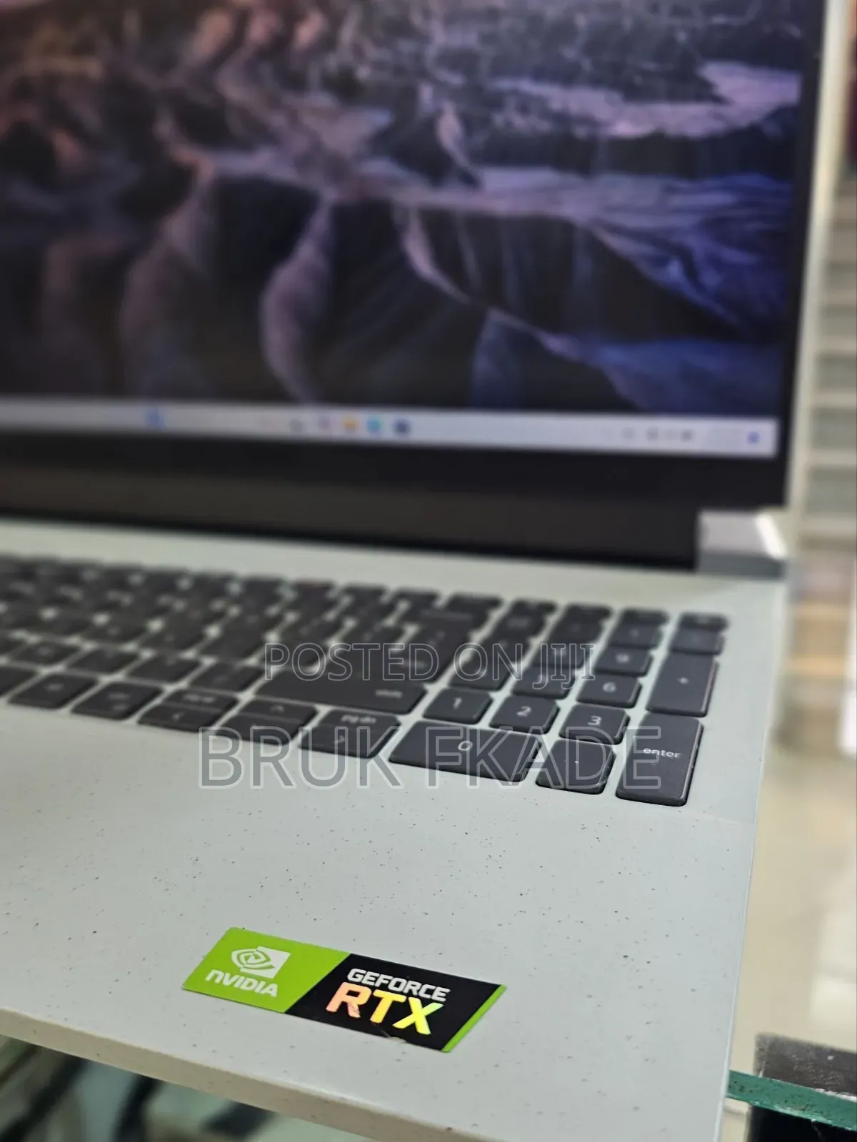 New Laptop Dell G15 5511 16GB Intel Core I7 SSD 512GB