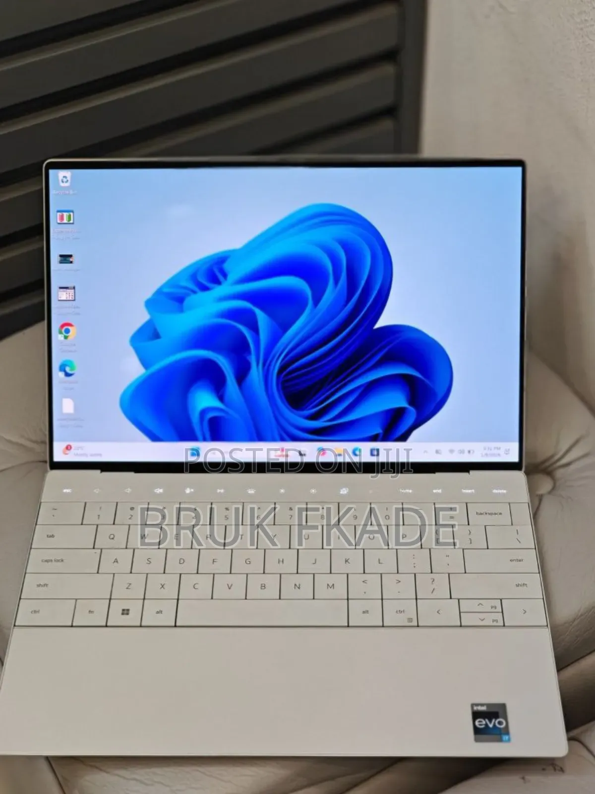 New Laptop Dell XPS 13 9320 32GB Intel Core I7 SSD 1T