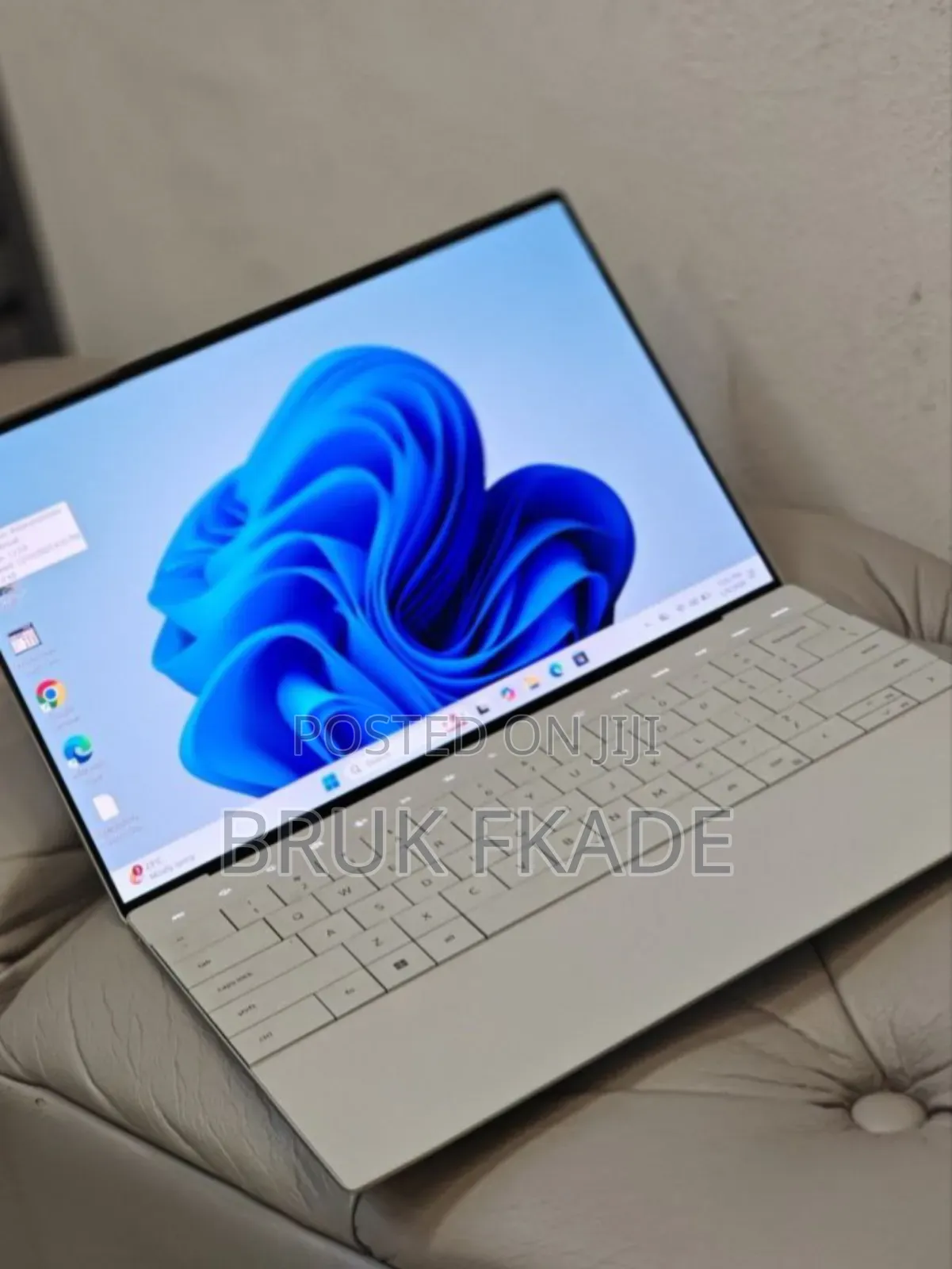 New Laptop Dell XPS 13 9320 32GB Intel Core I7 SSD 1T