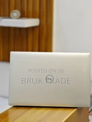 New Laptop Dell Precision 5540 16GB Intel Core I9 SSD 512GB