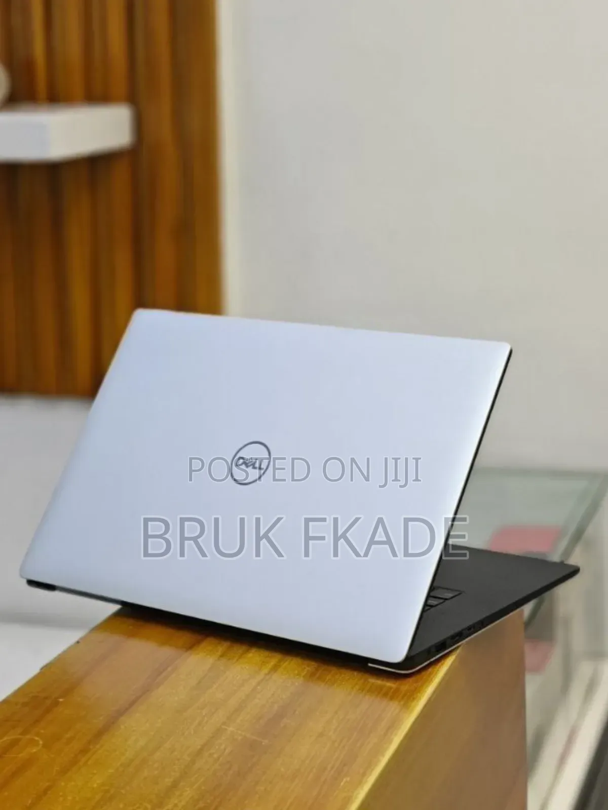 New Laptop Dell Precision 5540 16GB Intel Core I9 SSD 512GB