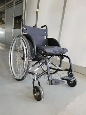 Folding Wheelchair哋凹wheelchair's Starting, Driving, Up and Downhill