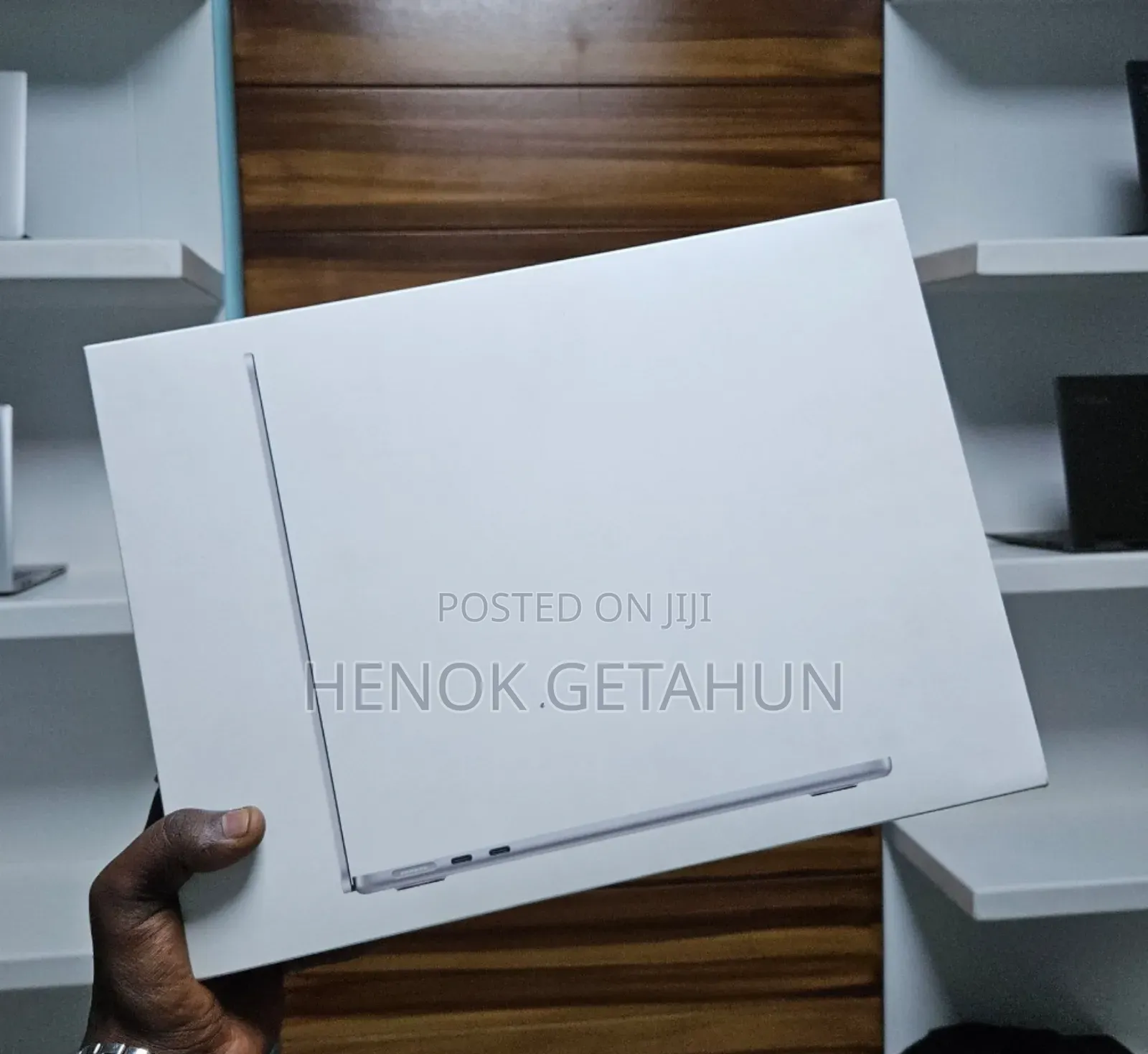 New Laptop Apple MacBook Air 2025 M4 15-Inch 16GB Apple M4 SSD 1T