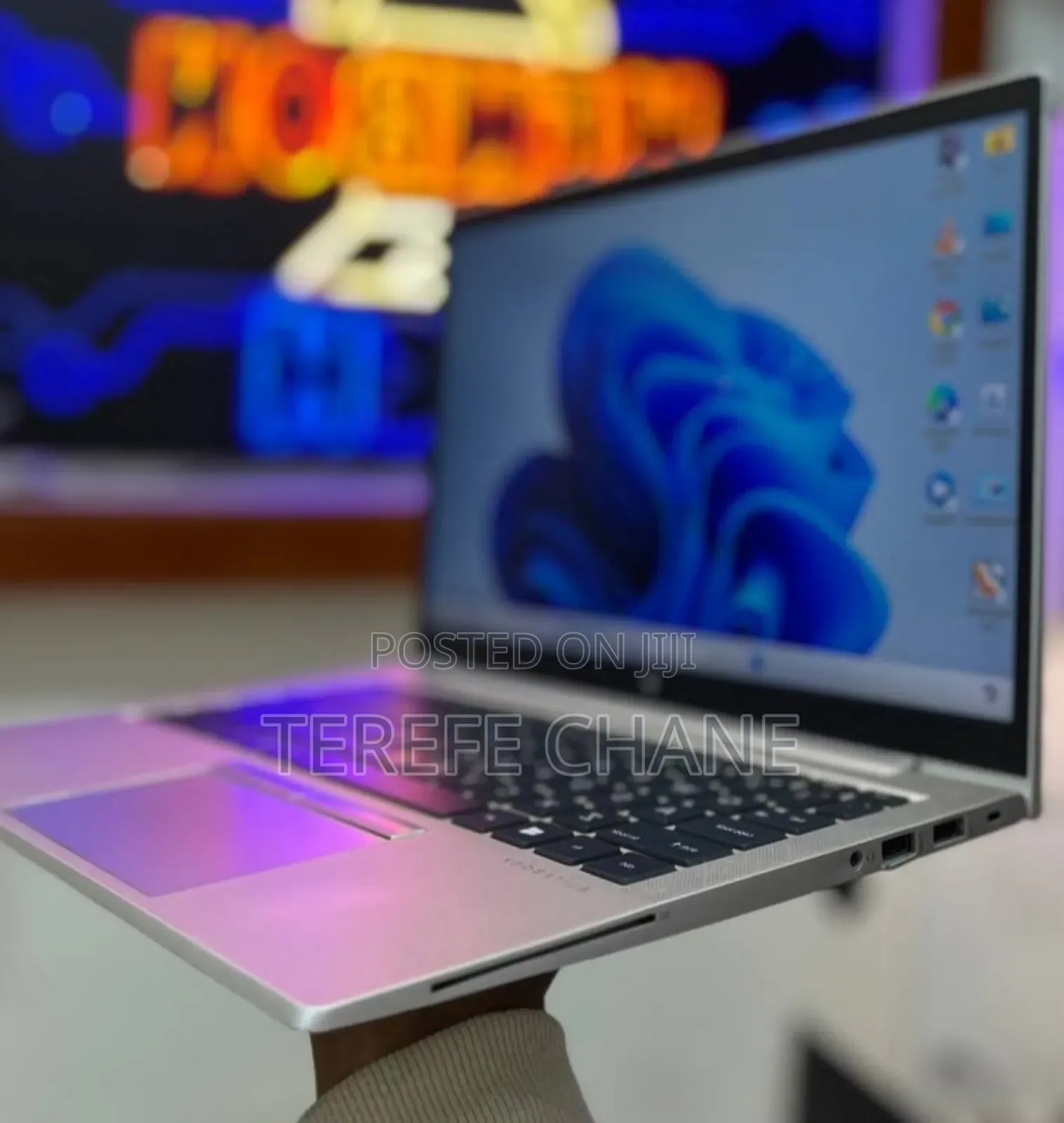 New Laptop Dell Inspiron 15 8GB Intel Core I7 SSHD (Hybrid) 256GB