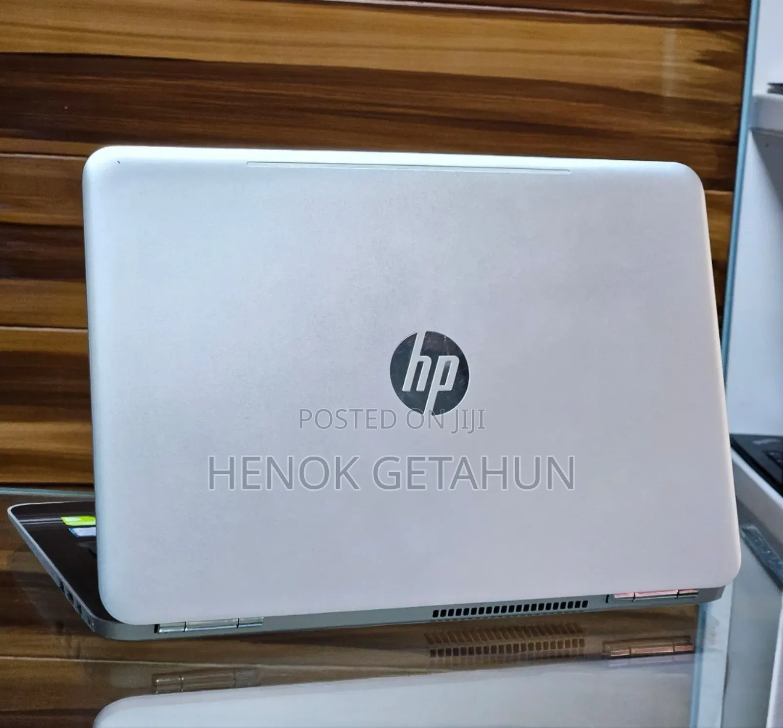 New Laptop HP Pavilion 15 8GB Intel Core I5 SSD 256GB