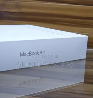 New Laptop Apple MacBook Air 2025 M4 13-Inch 16GB Apple M4 SSD 1T