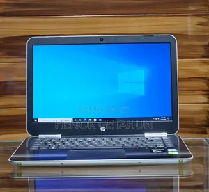 New Laptop HP Pavilion 15 8GB Intel Core I5 SSD 256GB