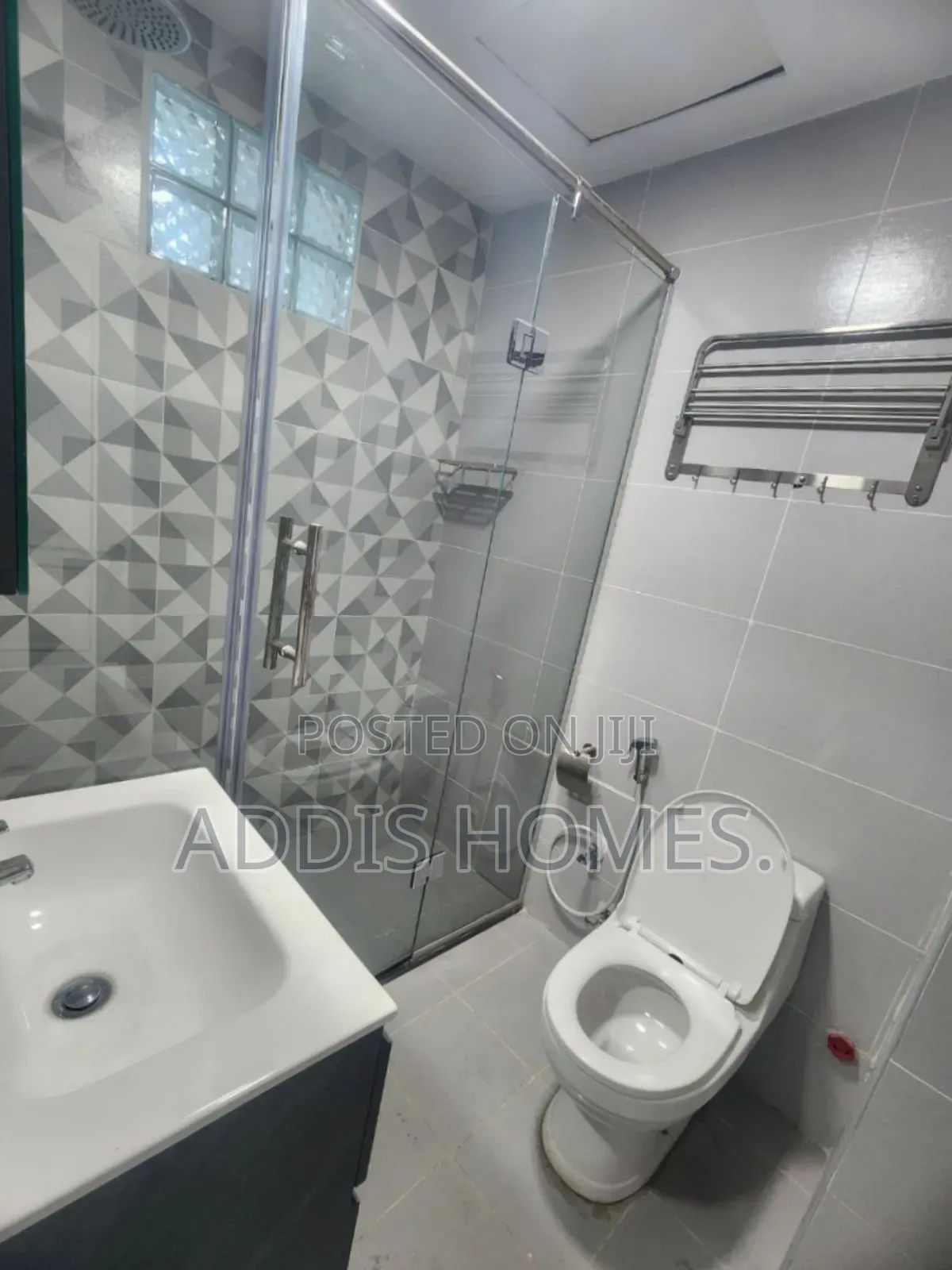 3bdrm Apartment in Bole for rent