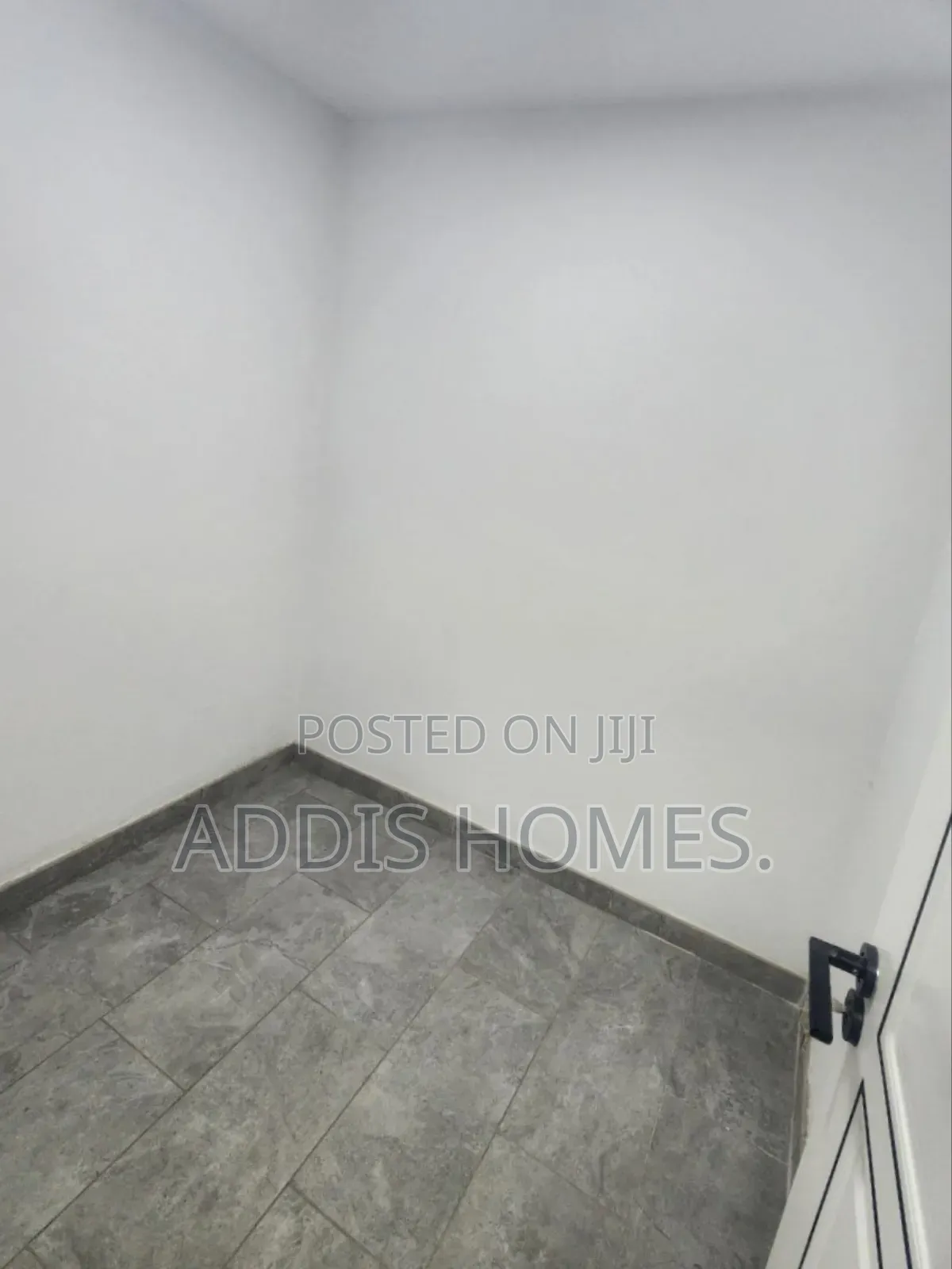 3bdrm Apartment in Bole for rent