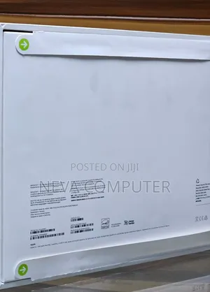 New Laptop Apple MacBook Air 2025 M4 13-Inch 16GB Apple M4 SSD 1T