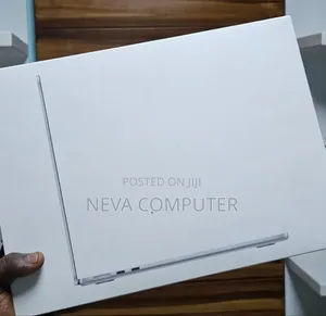 New Laptop Apple MacBook Air 2025 M4 13-Inch 16GB Apple M4 SSD 1T