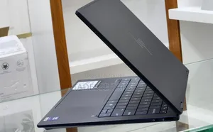 New Laptop HP OmniBook X Flip 14" 16GB Intel Core Ultra 7 SSD 1T