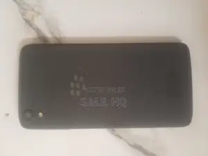 BlackBerry DTEK50 16 GB Black