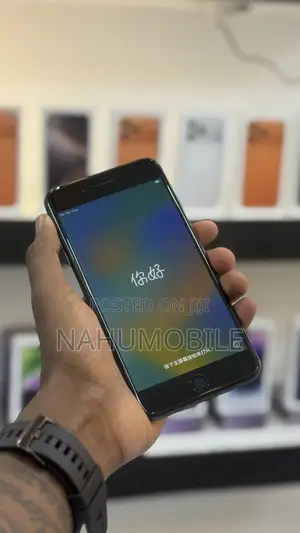 Apple iPhone 8 Plus 64 GB Black