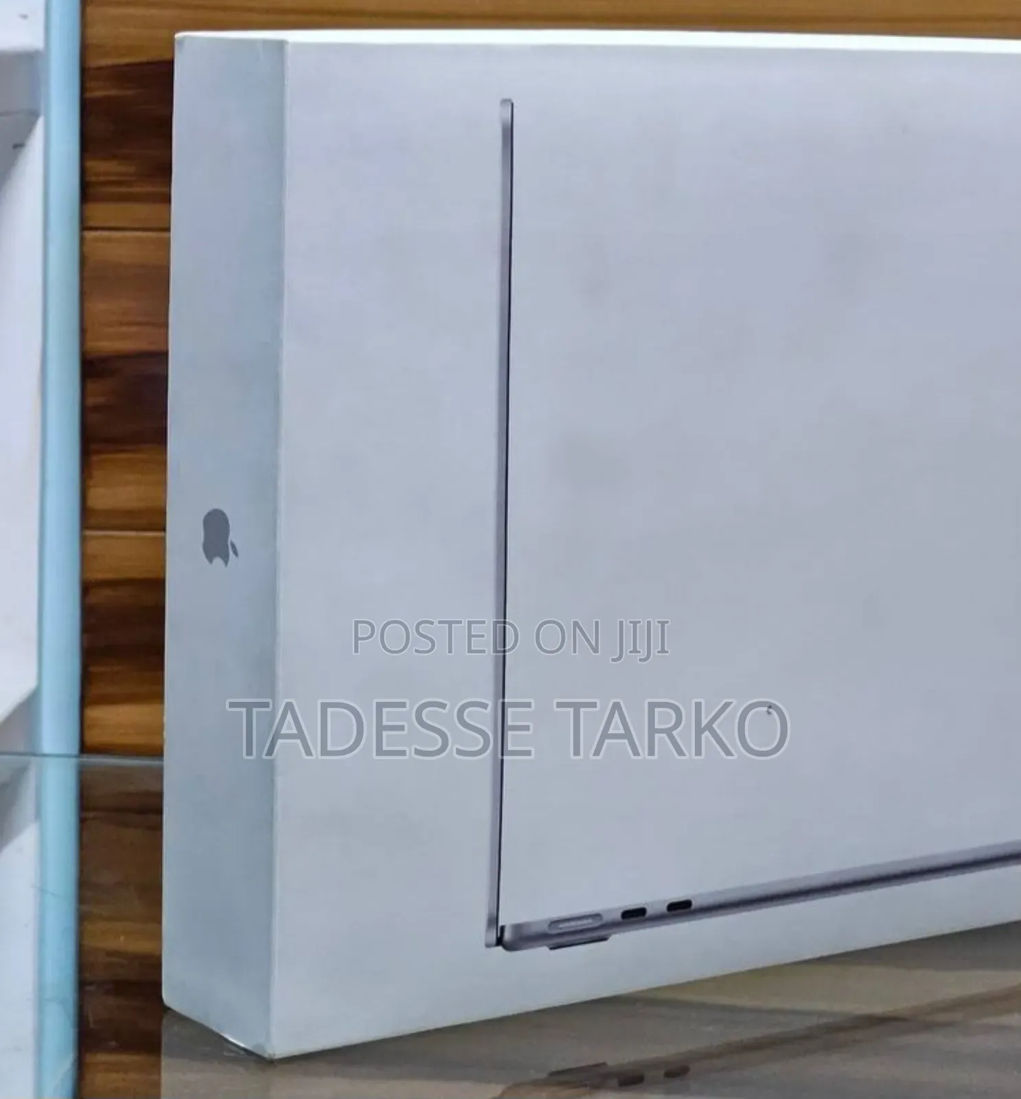 New Laptop Apple MacBook Air 2025 M4 13-inch 16GB Apple M4 SSD 1T