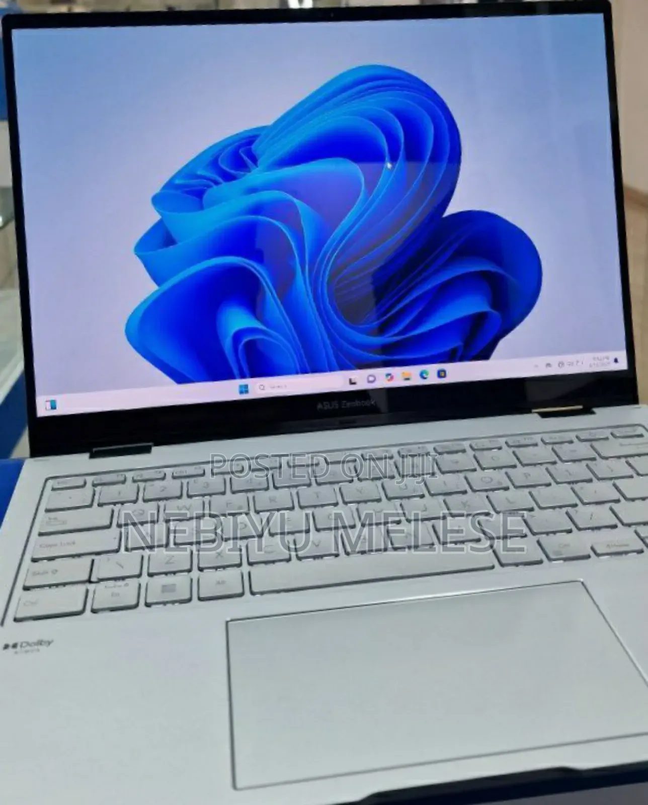 New Laptop Asus ZenBook Flip 14 UX461UN 16GB Intel Core I7 SSD 512GB