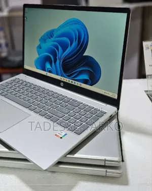 New Laptop HP 250 G10 16GB Intel Core I5 SSD 512GB