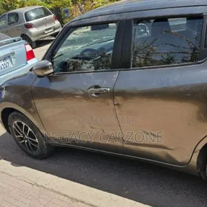 Suzuki Swift 2021 Brown