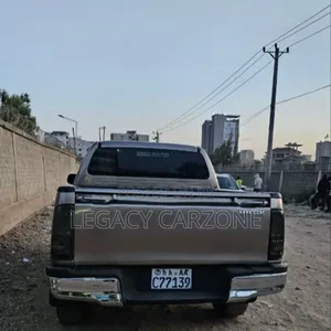 Toyota Hilux 2010 Brown