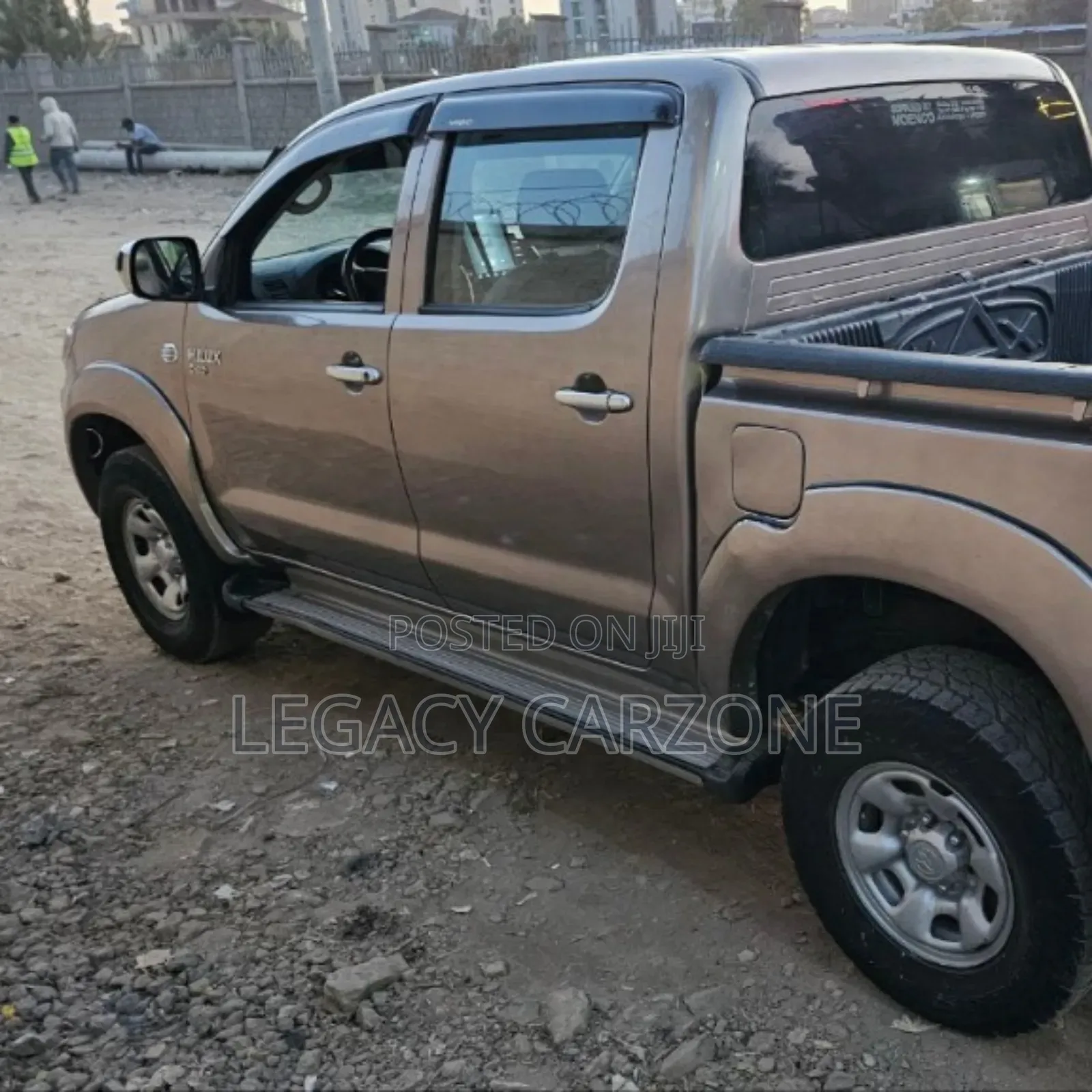 Toyota Hilux 2010 Brown