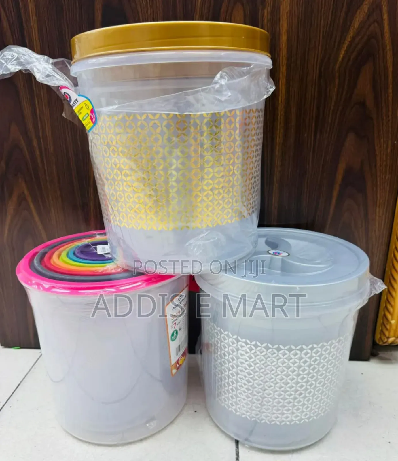 9 Pieces Plastic Containers