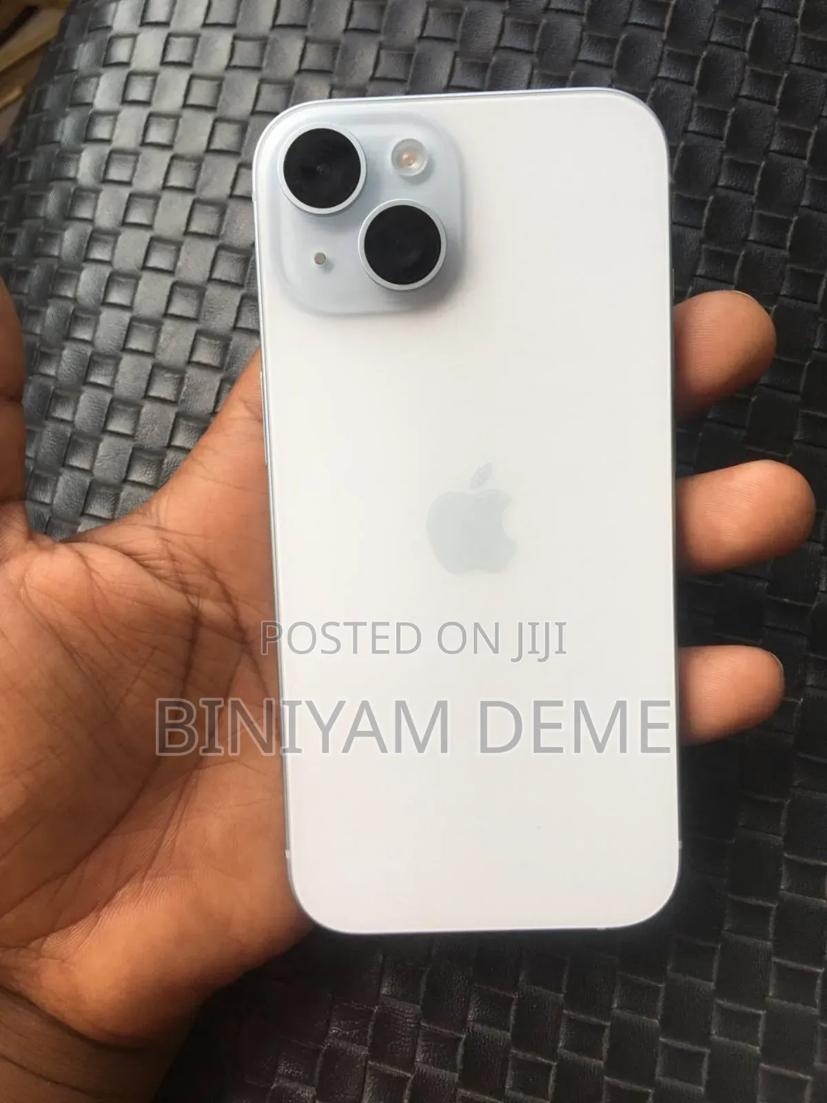 New Apple iPhone 15 128 GB White