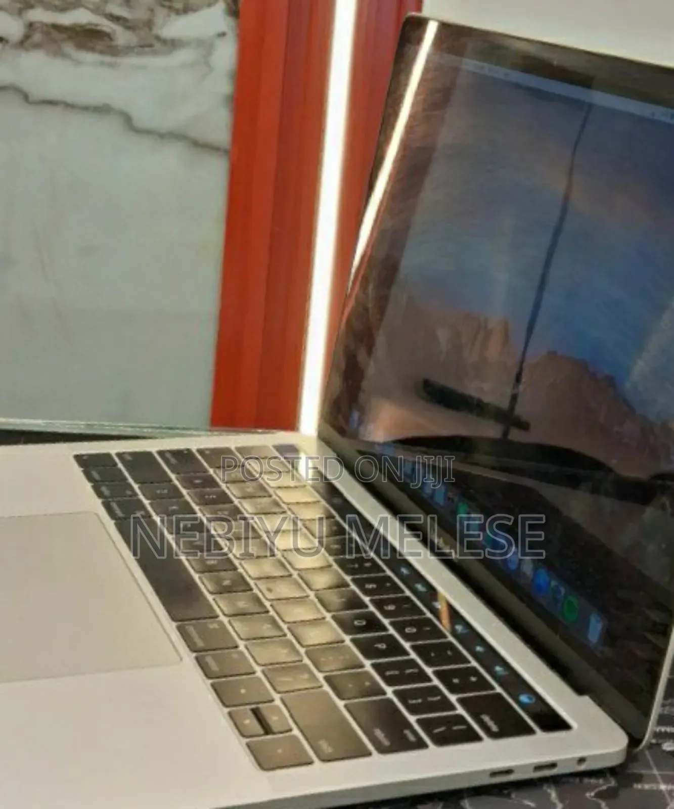 New Laptop Apple MacBook Pro 2016 8GB Intel Core I5 SSD 256GB