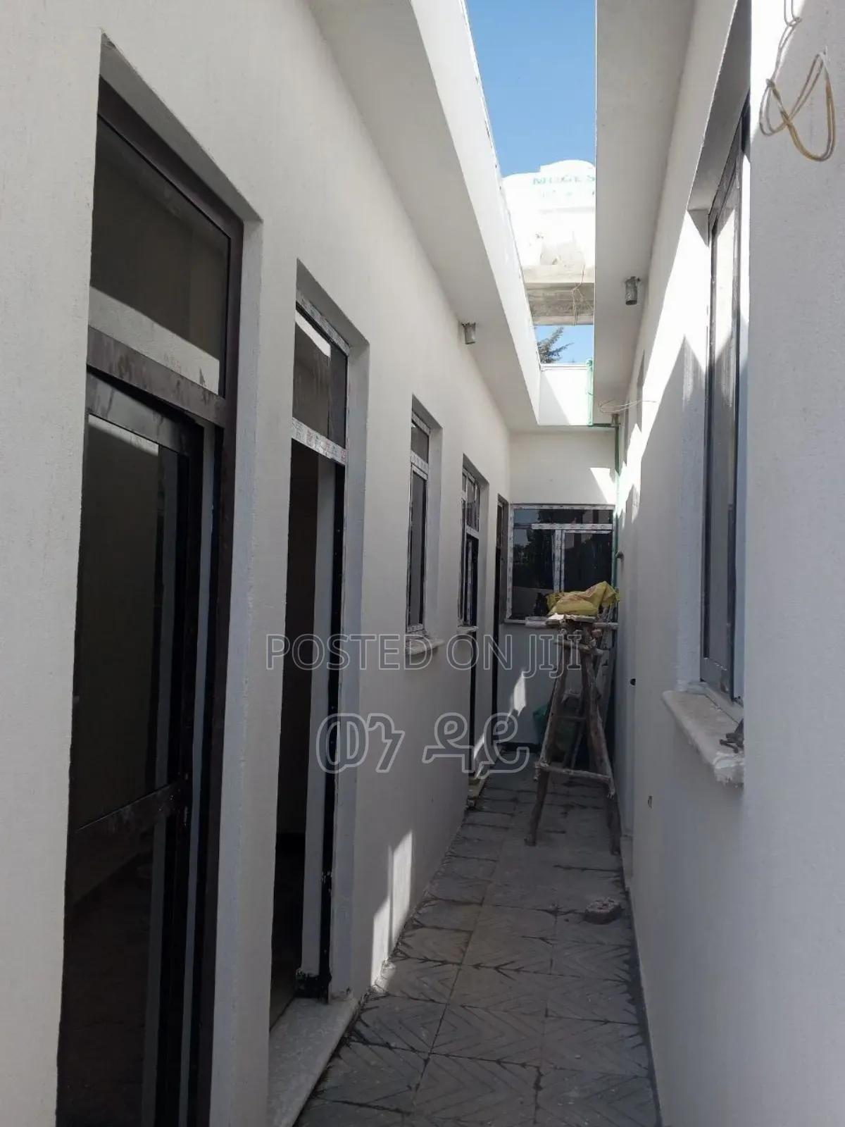 Furnished 3bdrm Villa in Yeka for sale