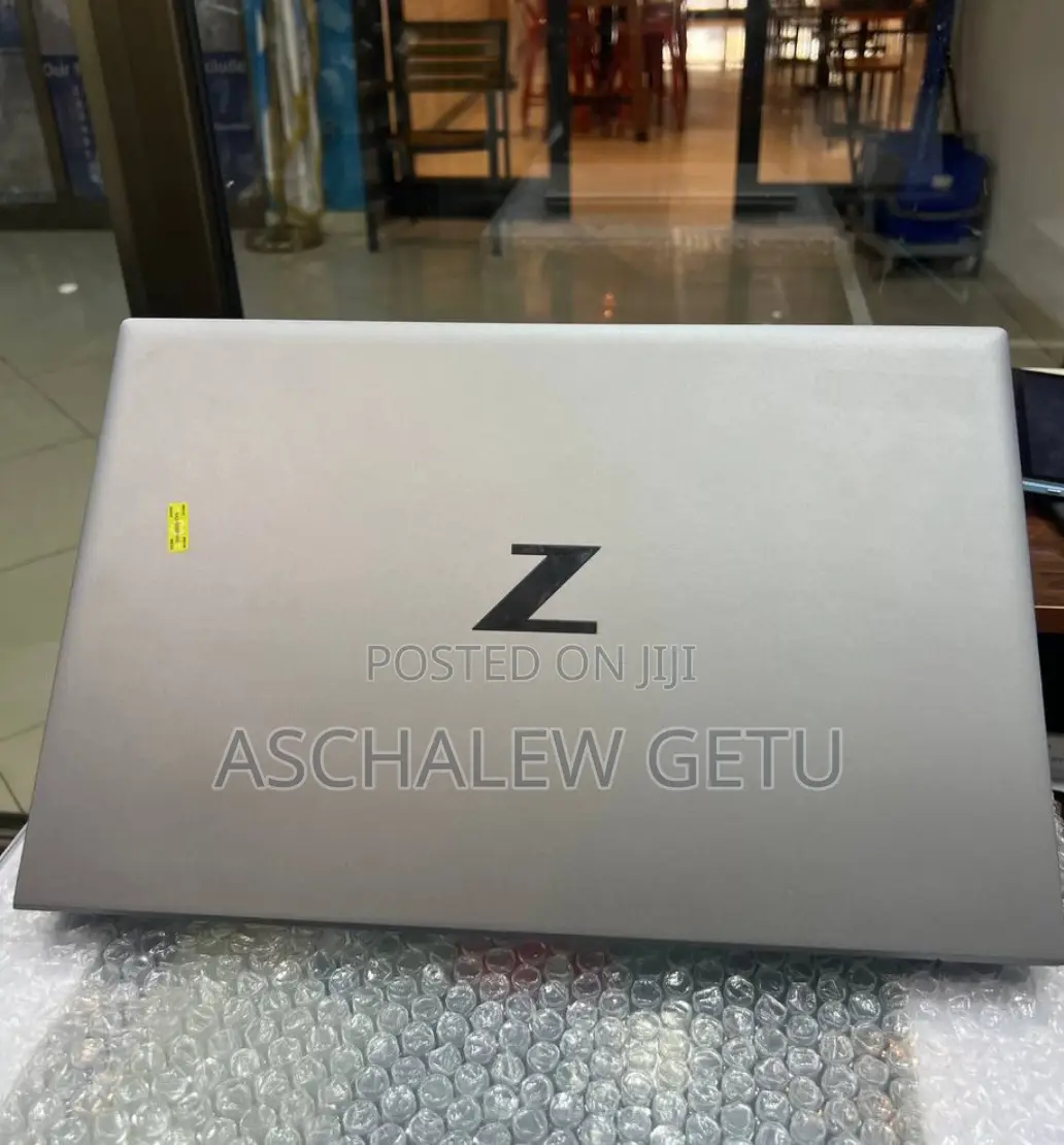 New Laptop HP ZBook 17 16GB Intel Core I7 SSD 512GB