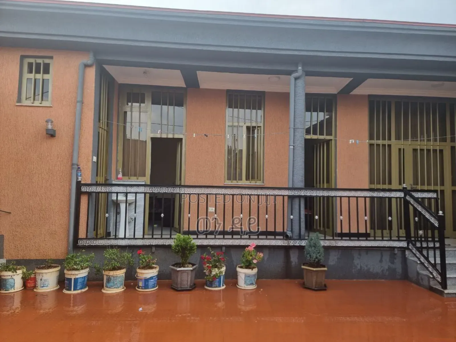 Furnished 3bdrm Villa in Yeka for sale