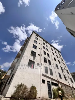 Furnished 4bdrm Apartment in 72, Yeka for sale