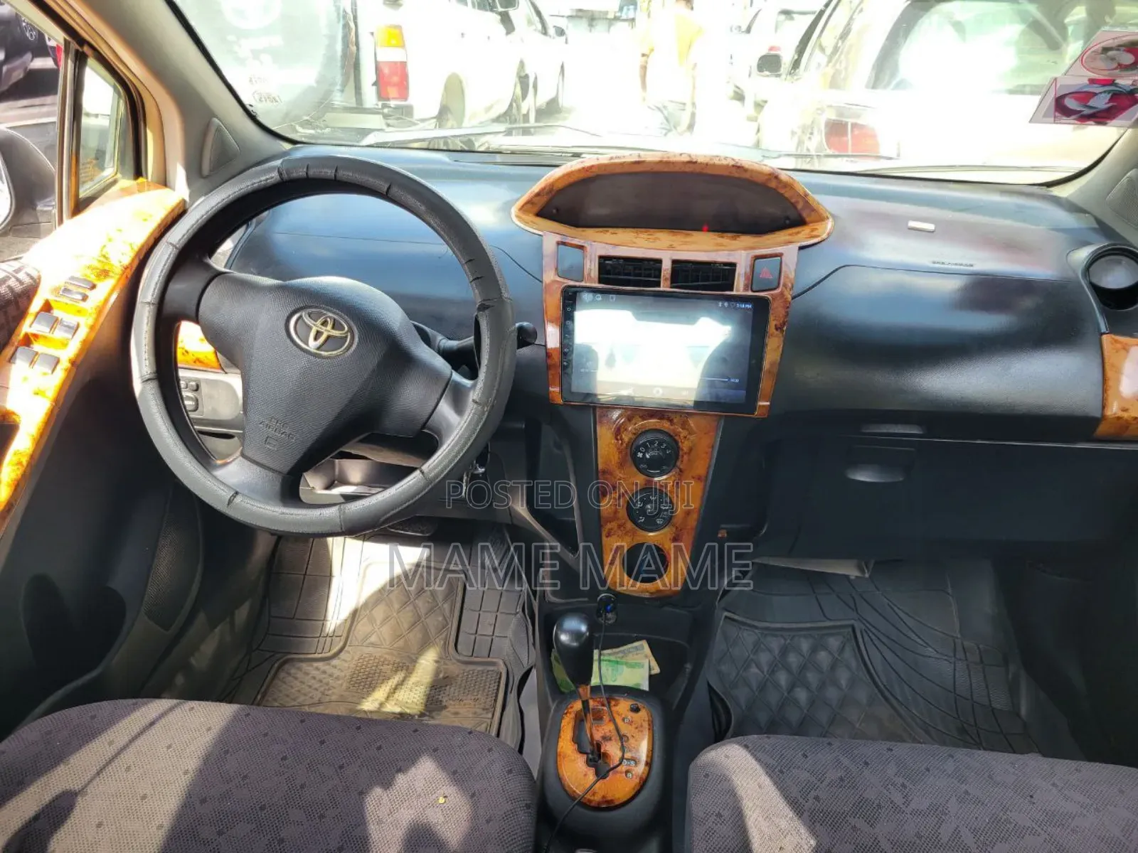 Toyota Yaris 2010 Silver