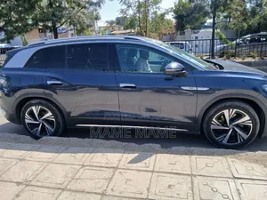 Volkswagen ID.6 2022 Black