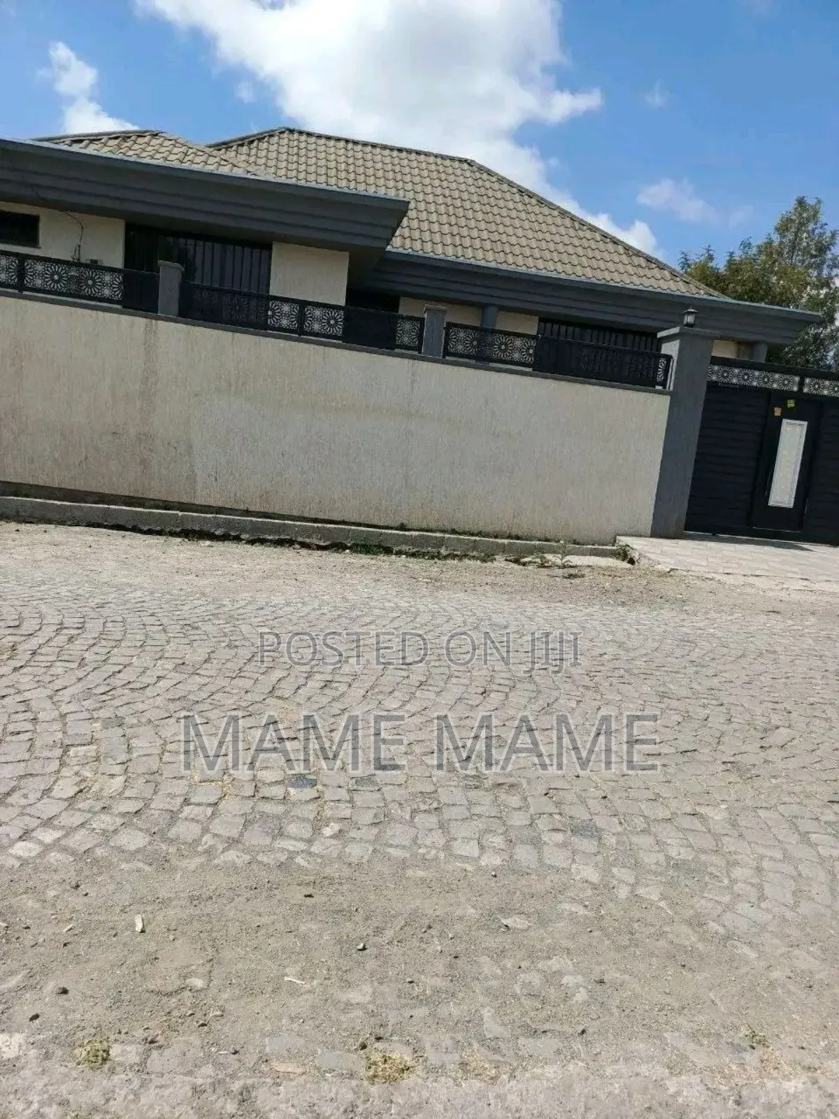 3bdrm Villa in Tafo, Bole for sale