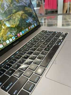 New Laptop Apple MacBook Pro 2019 16GB Intel Core I7 SSD 512GB