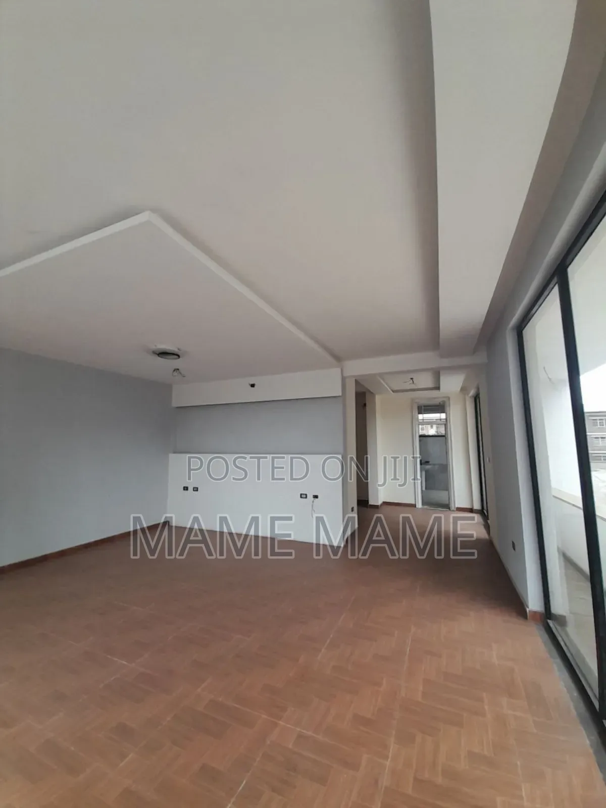 11bdrm House in Addis Abeba, Bole for sale
