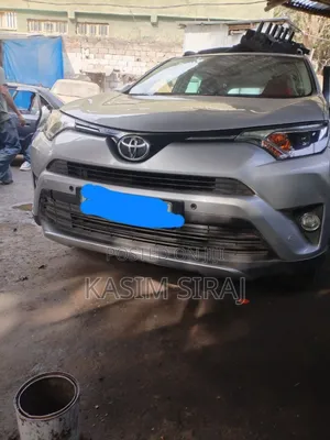 Toyota RAV4 LE AWD (2.5L 4cyl 6A) 2016 Silver
