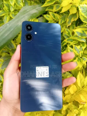 New Samsung Galaxy A06 64 GB Blue